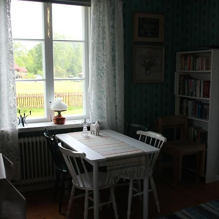 Mora Vandrarhem Och Gaesthem Vinas Exterior photo